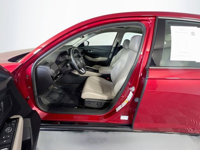 Used 2024 Honda Accord Touring image 10