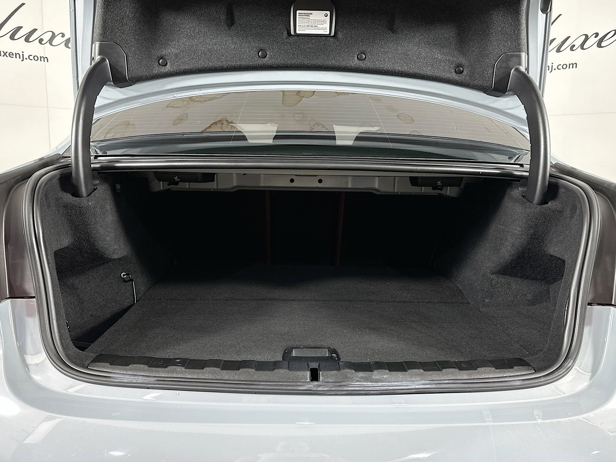 Used 2023 BMW 330e xDrive w/ M Sport Package image 25