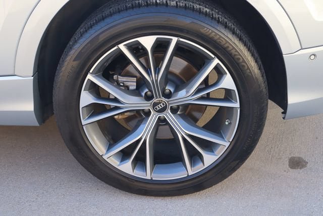 Used 2023 Audi Q8 Premium Plus w/ Premium Plus Package AWD/4WD image 29