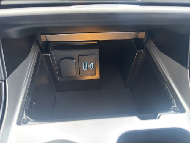 Used 2023 Ford Explorer ST-Line w/ Class IV Trailer Tow Package image 36