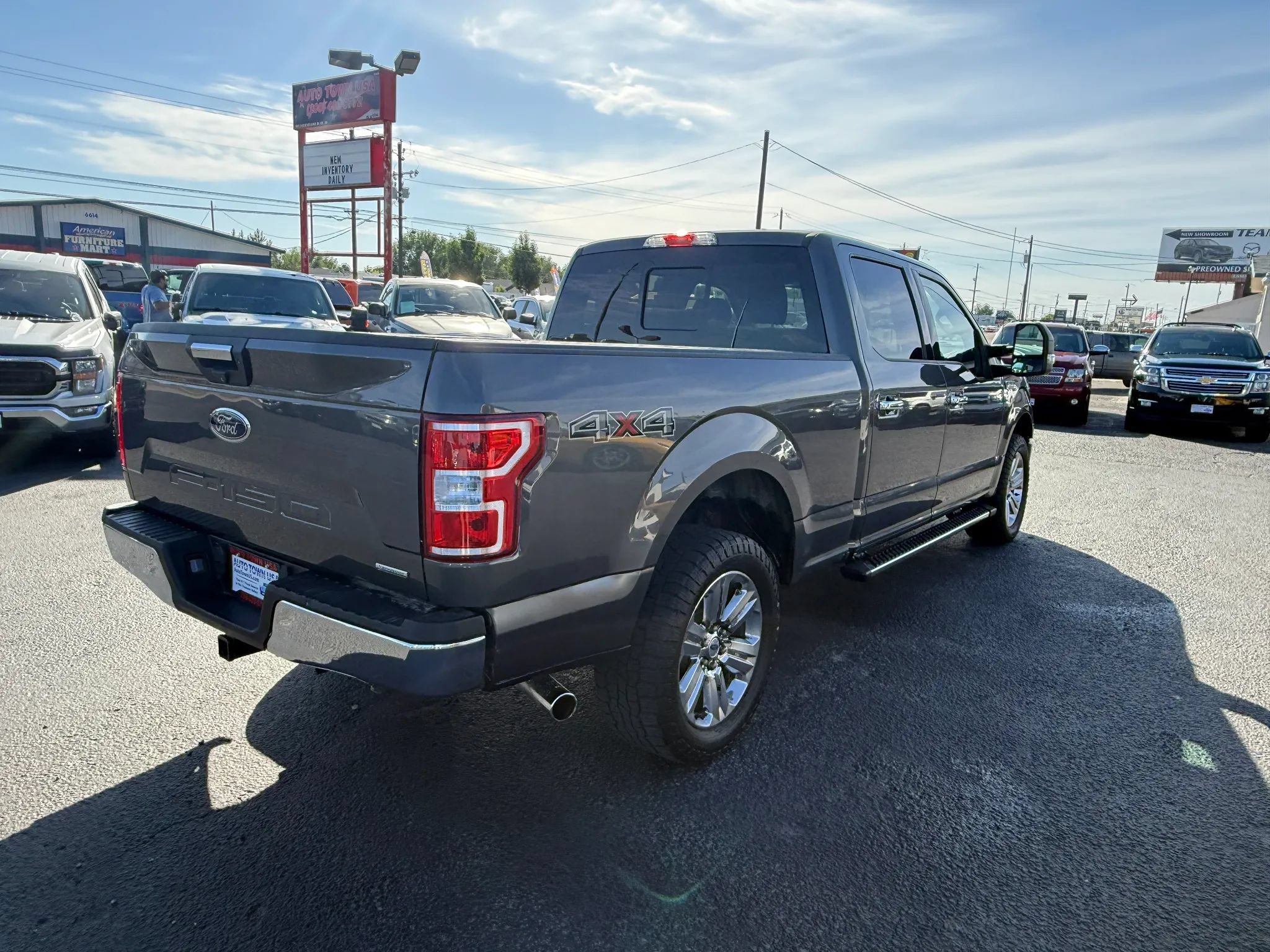 Used 2019 Ford F150 XLT w/ Equipment Group 302A Luxury AWD/4WD image 5