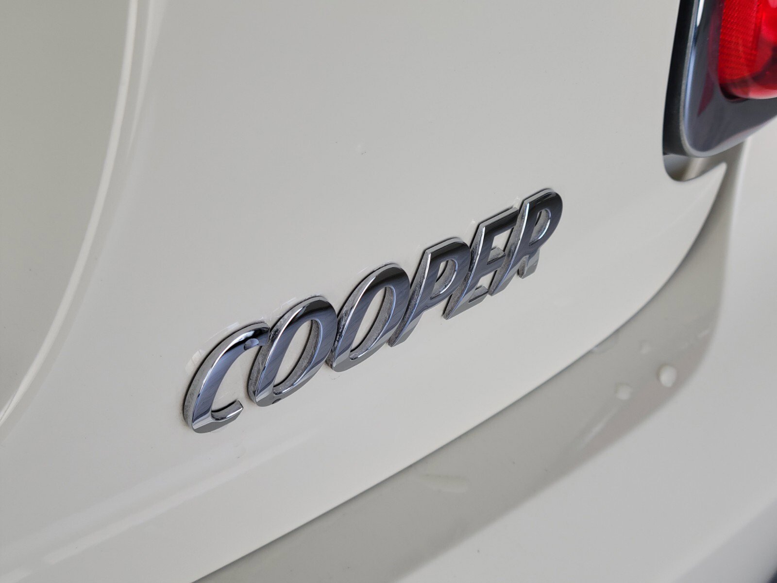 Used 2019 MINI Cooper 2-Door Hardtop FWD image 5