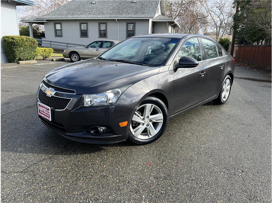Used 2014 Chevrolet Cruze Diesel w/ Enhanced Safety Package FWD image 3