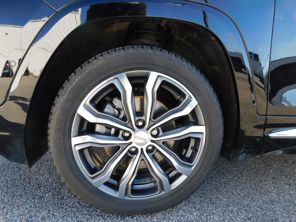 Used 2020 GMC Terrain Denali w/ Denali Premium Package image 10