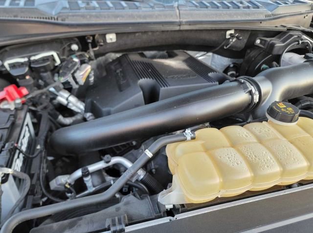 Used 2018 Ford F150 XLT w/ Equipment Group 302A Luxury image 5