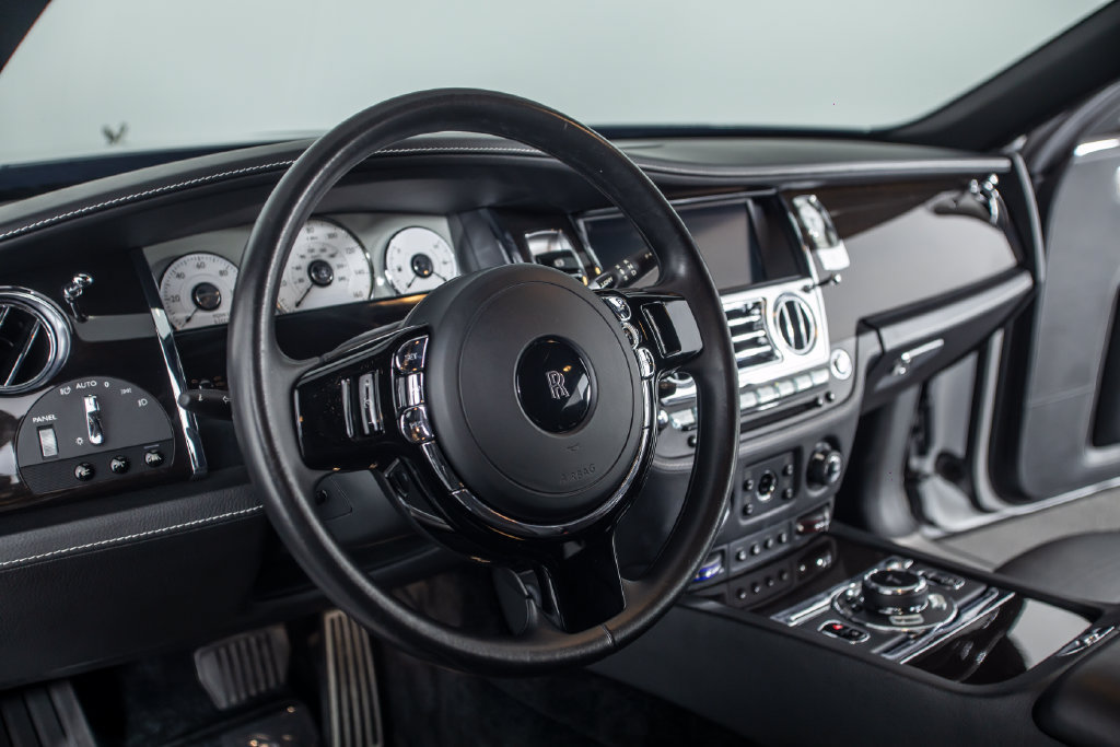 Used 2019 Rolls-Royce Ghost RWD image 30