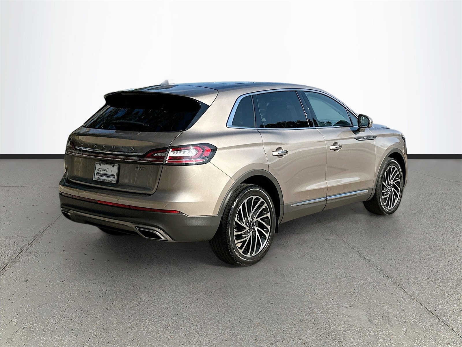 Used 2020 Lincoln Nautilus Reserve image 7