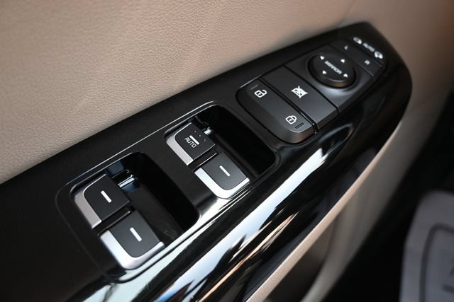 Used 2021 Kia Sportage EX FWD image 40