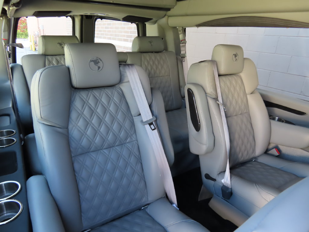 Used 2024 GMC Savana 2500 Extended w/ Driver Convenience Package RWD image 41