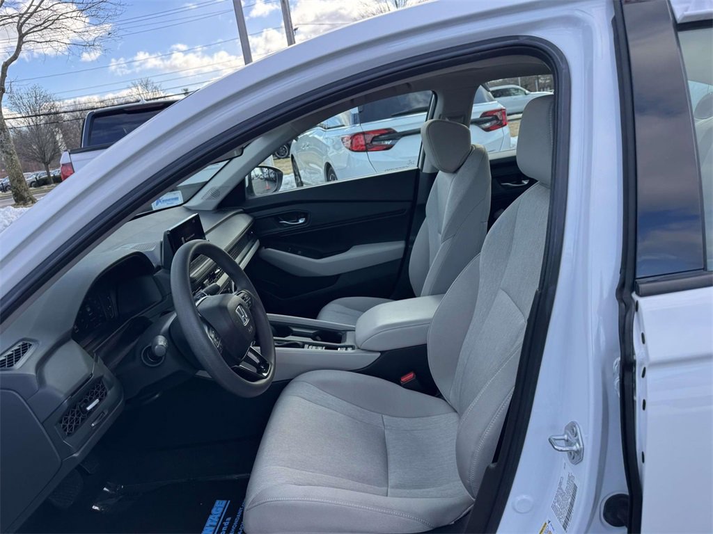 Certified 2023 Honda Accord EX image 13