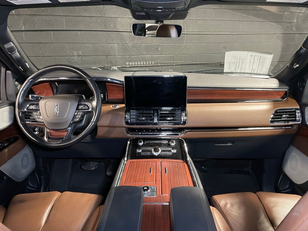 Used 2022 Lincoln Navigator Reserve video 2