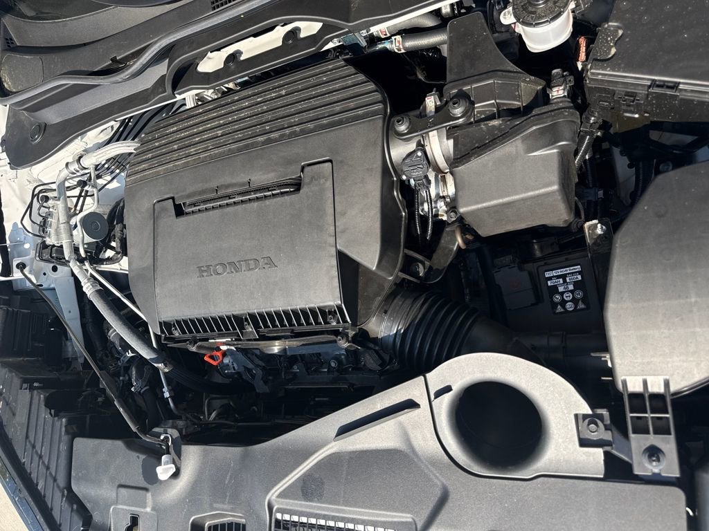 Certified 2025 Honda Pilot Touring image 25