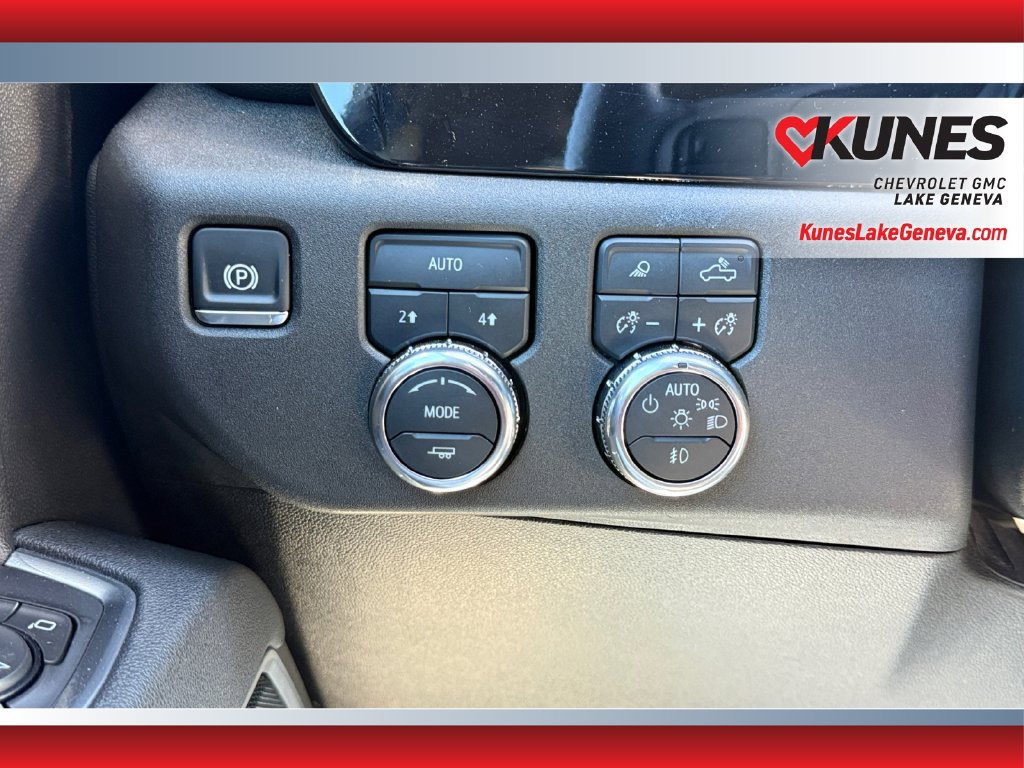 Used 2025 GMC Sierra 1500 SLT AWD/4WD image 44