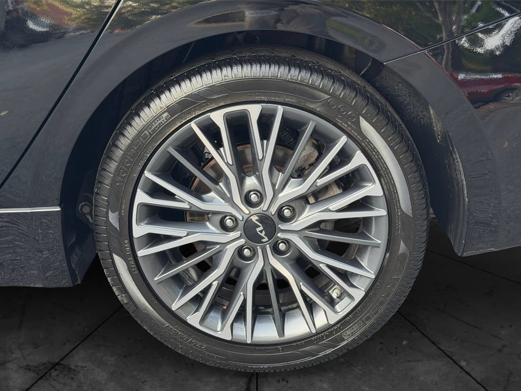 Certified 2024 Kia Forte GT-Line w/ GT-Line Premium Package FWD image 28