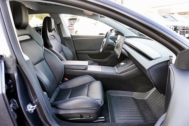 Used 2025 Tesla Model 3 Performance AWD/4WD image 17