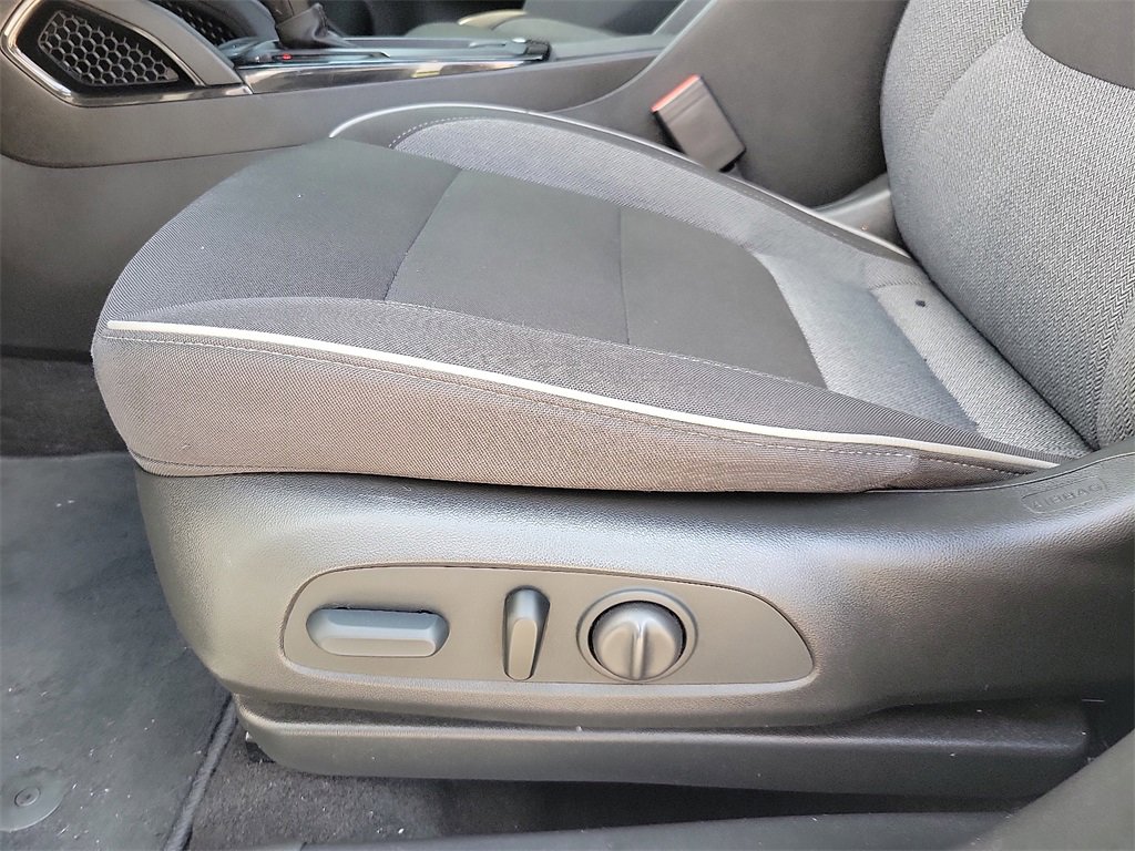 Used 2023 Chevrolet TrailBlazer LT w/ Convenience Package image 12