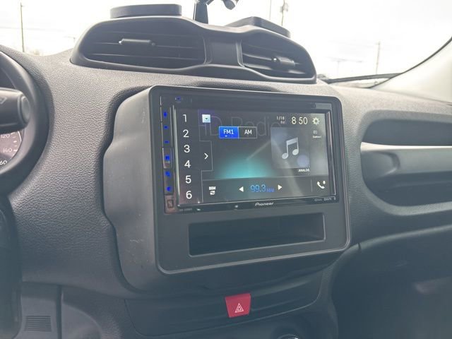 Used 2017 Jeep Renegade Sport w/ Power & Air Group image 28