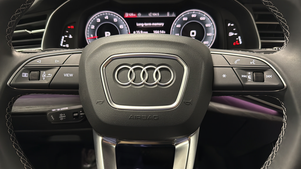 Used 2025 Audi Q7 2.0T Premium w/ Convenience Plus Package AWD/4WD image 15