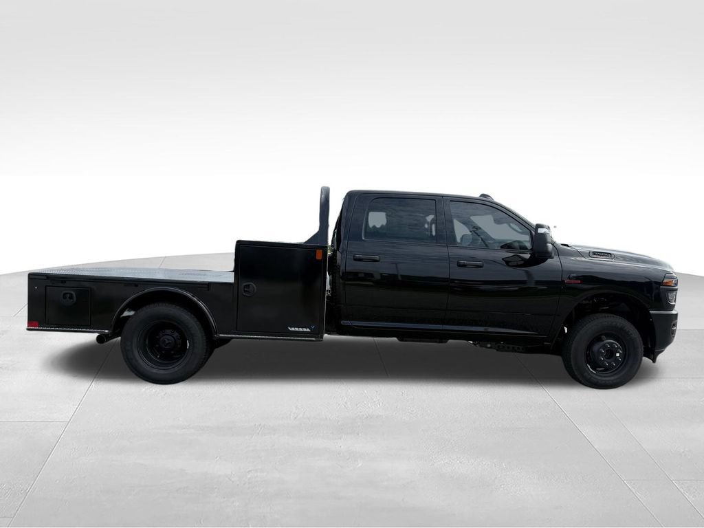 New 2026 RAM 3500 Tradesman AWD/4WD image 30