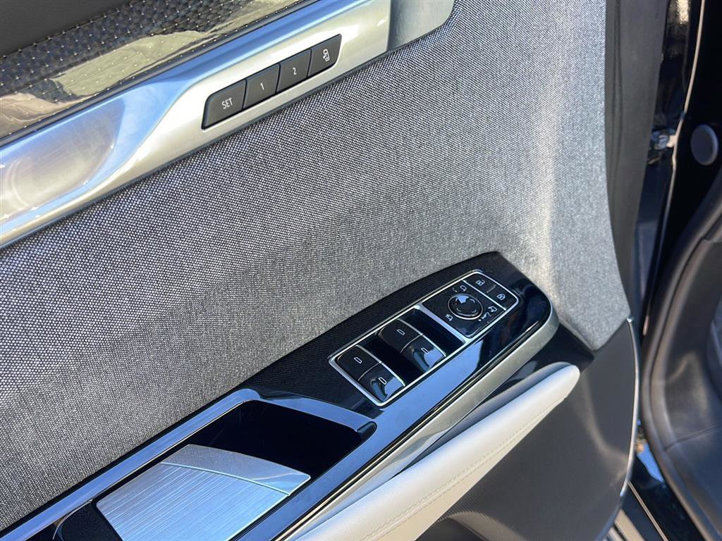 Used 2025 Cadillac Escalade V image 12