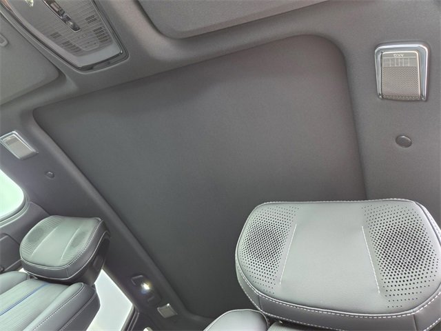 New 2026 Cadillac Lyriq Premium Sport image 21