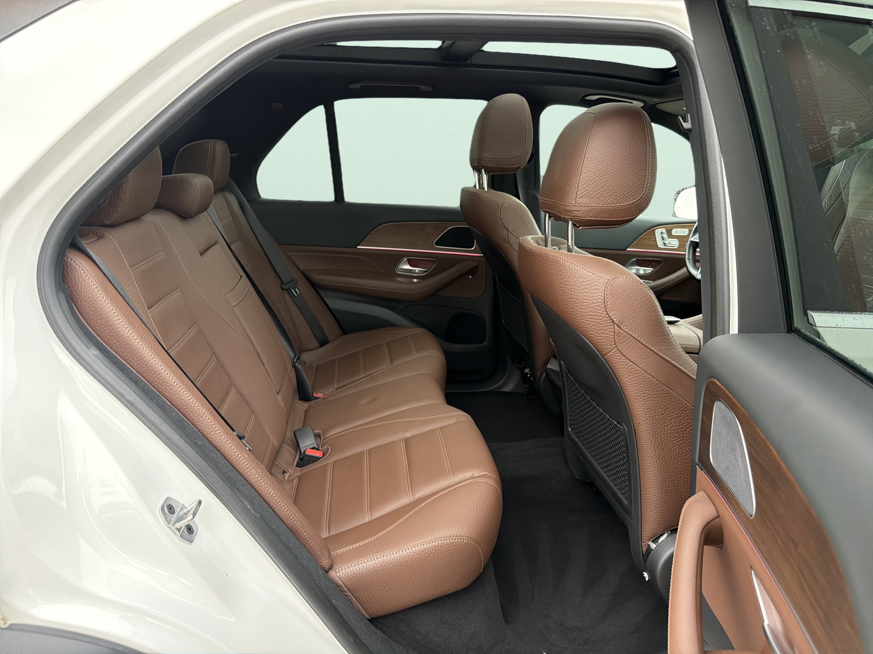 Used 2024 Mercedes-Benz GLE 450e 4MATIC image 50