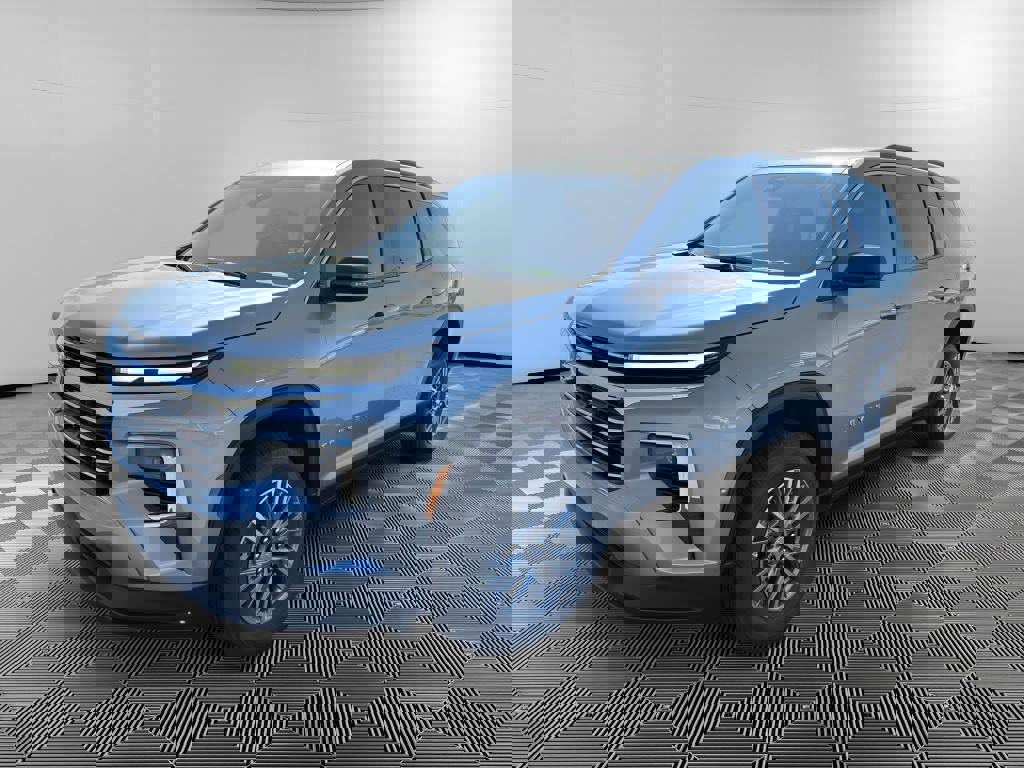 New 2026 Chevrolet Traverse LT image 3