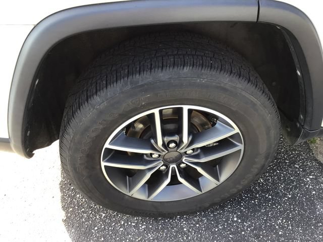 Used 2022 Jeep Grand Cherokee Limited RWD image 16