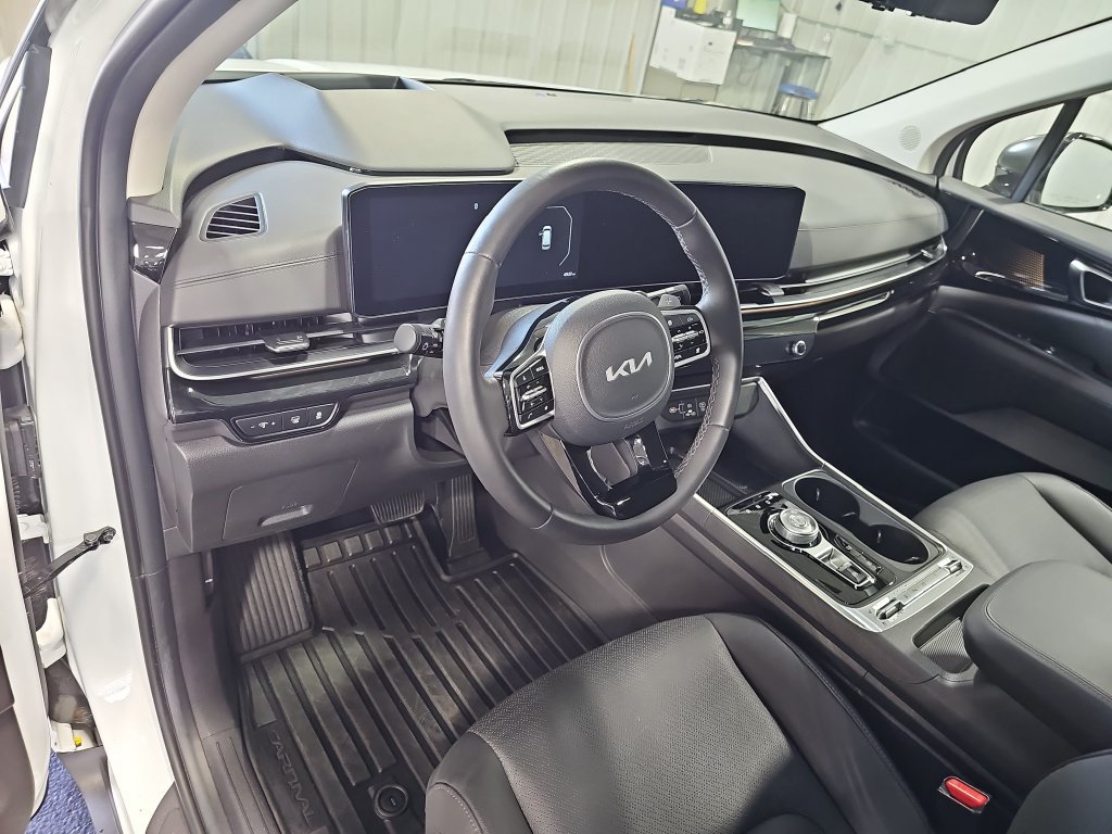 Used 2026 Kia Carnival SX Prestige FWD image 16