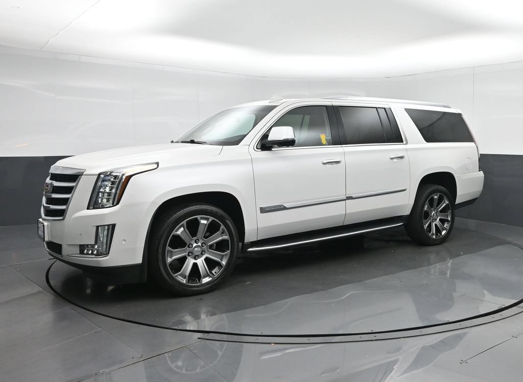 Used 2019 Cadillac Escalade ESV Luxury AWD/4WD image 3