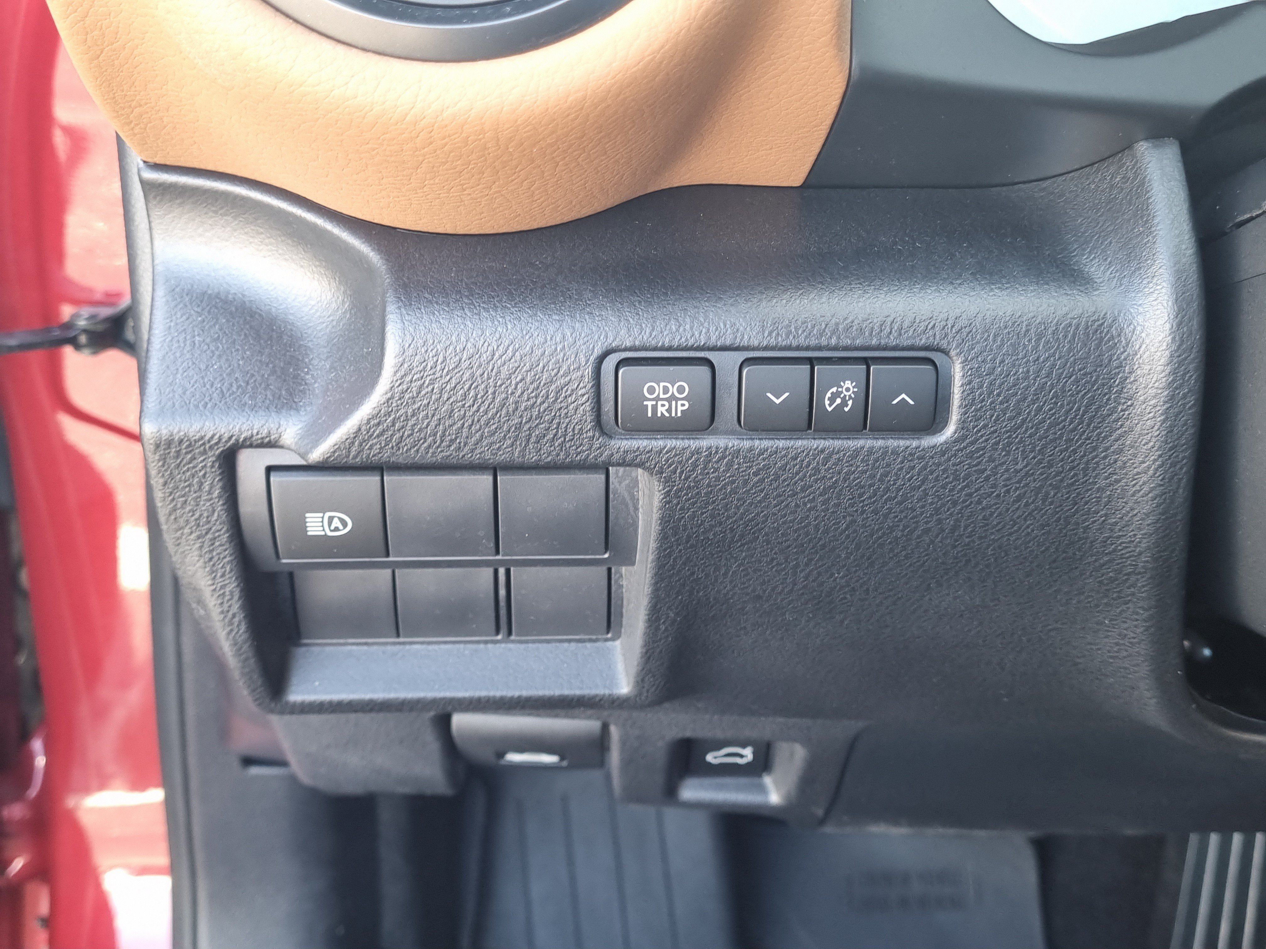 Used 2024 Lexus IS 300 w/ Comfort Package RWD image 18