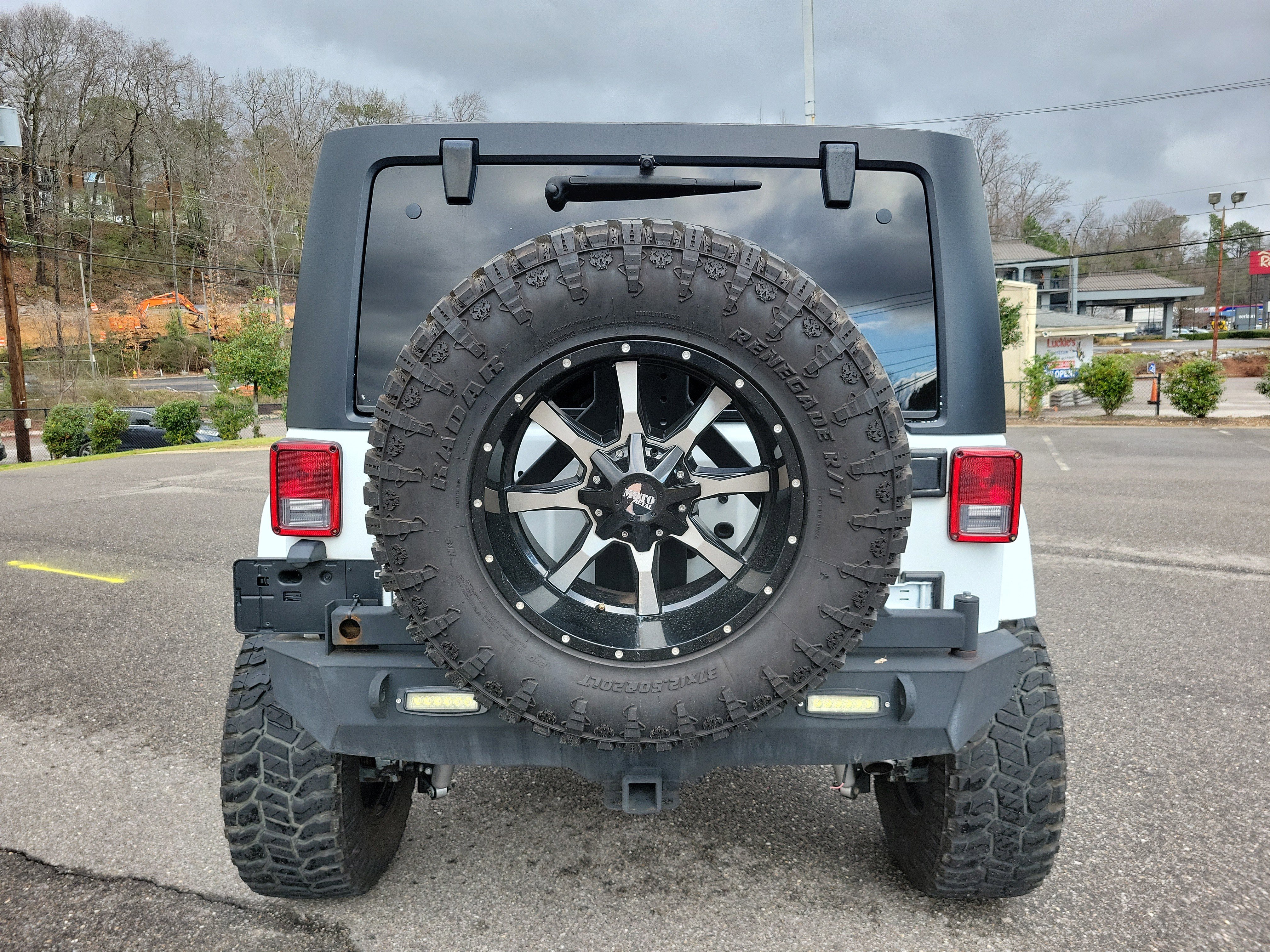 Used 2017 Jeep Wrangler Unlimited Sahara w/ Dual Top Group image 6