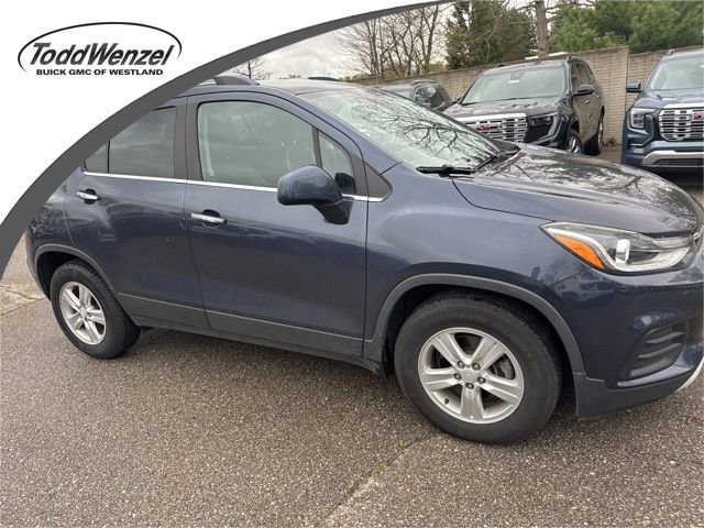 Certified 2019 Chevrolet Trax LT w/ LT Convenience Package FWD image 1