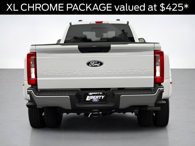 New 2027 Ford F450 XL w/ XL Chrome Package AWD/4WD image 4