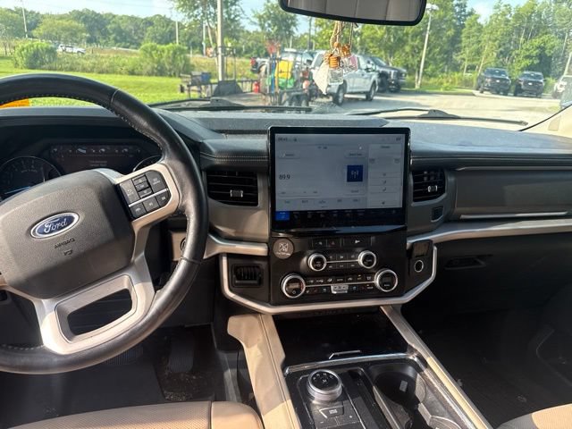 Certified 2023 Ford Expedition XLT RWD image 12
