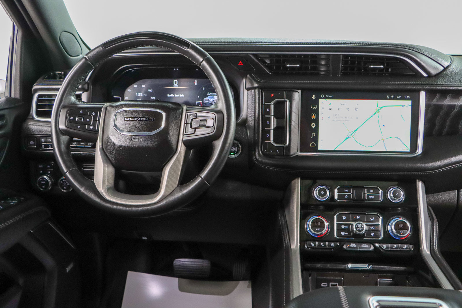 Used 2023 GMC Yukon Denali image 18