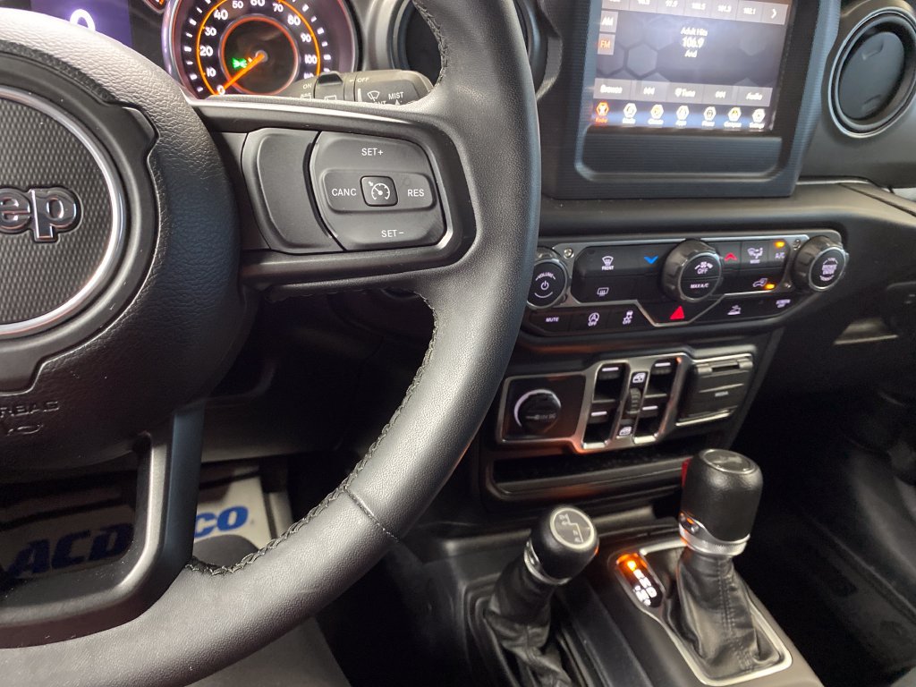 Used 2023 Jeep Wrangler Unlimited Sport AWD/4WD image 22