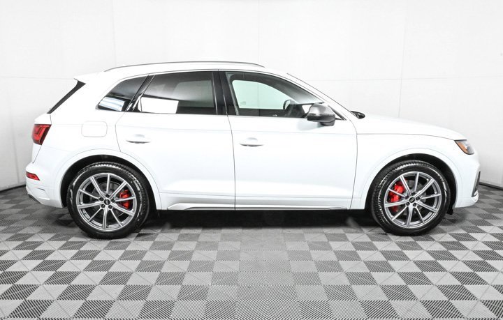 New 2025 Audi SQ5 Premium Plus image 2