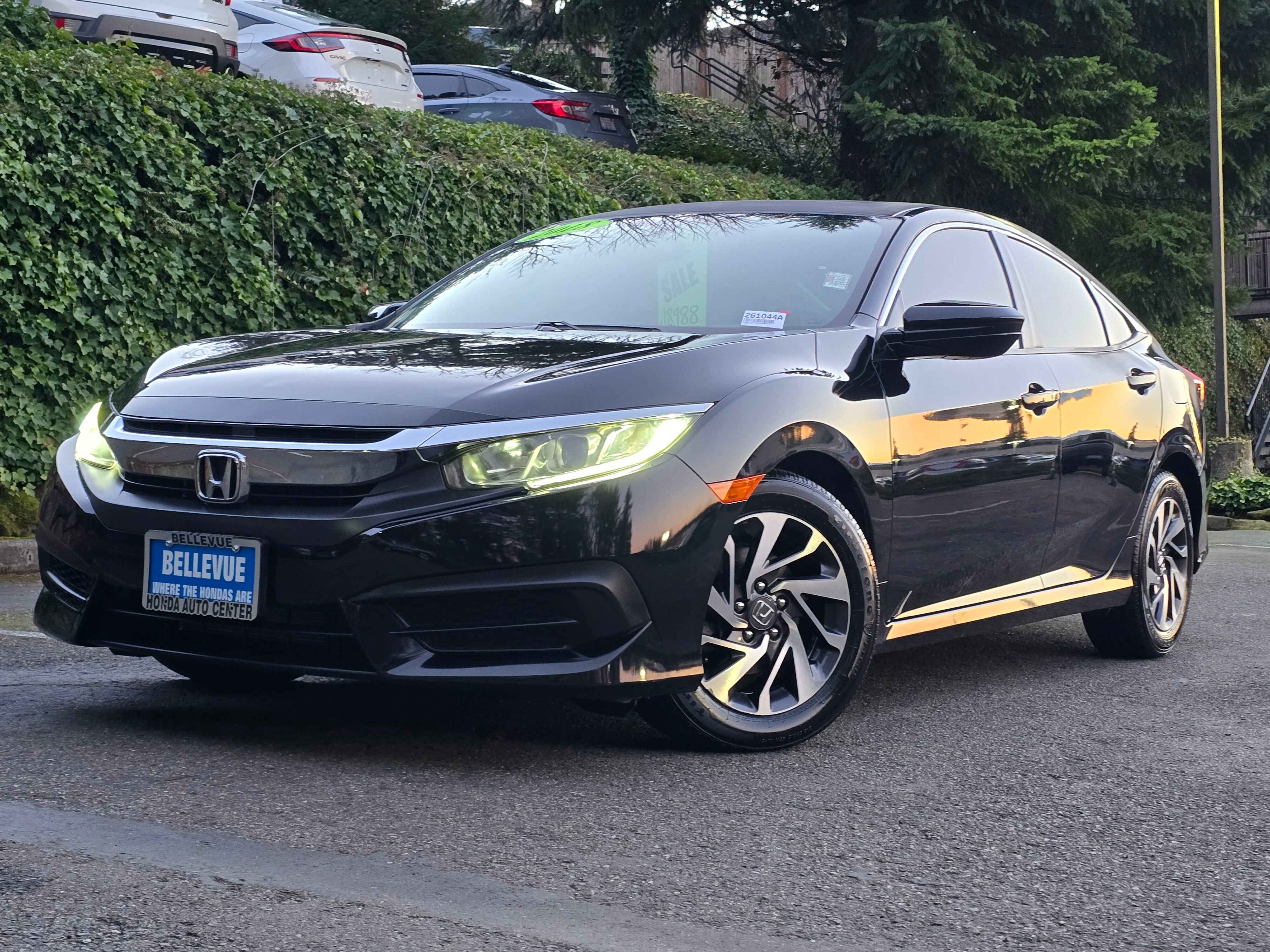 Used 2018 Honda Civic EX image 2