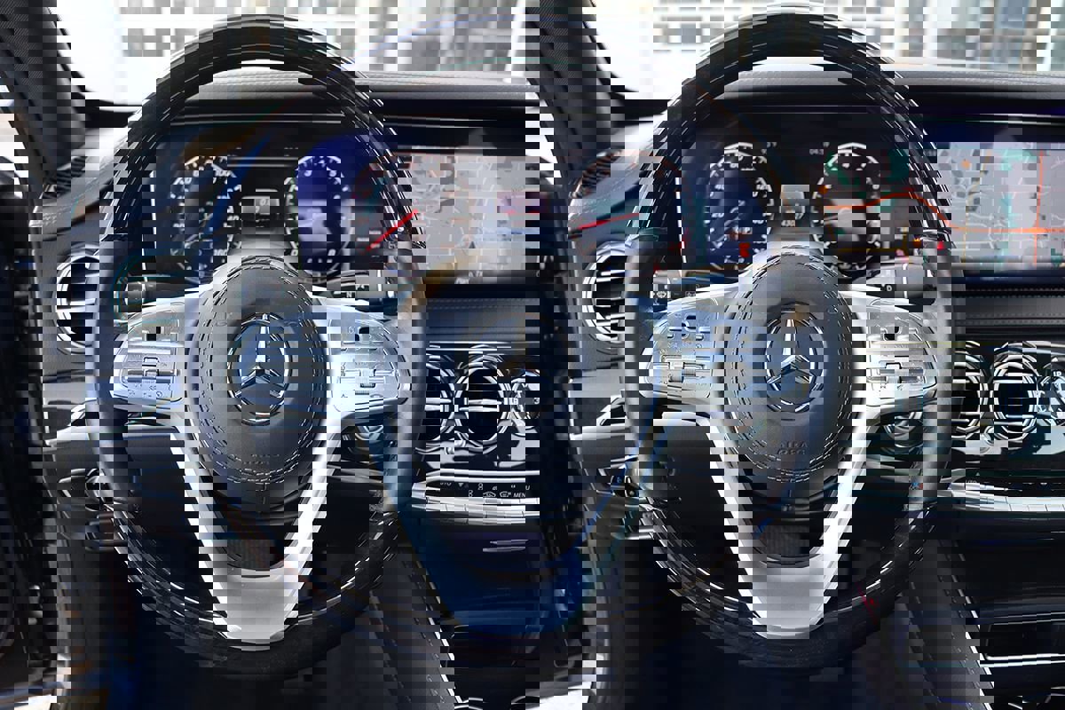 Used 2018 Mercedes-Benz S 450 Sedan image 15