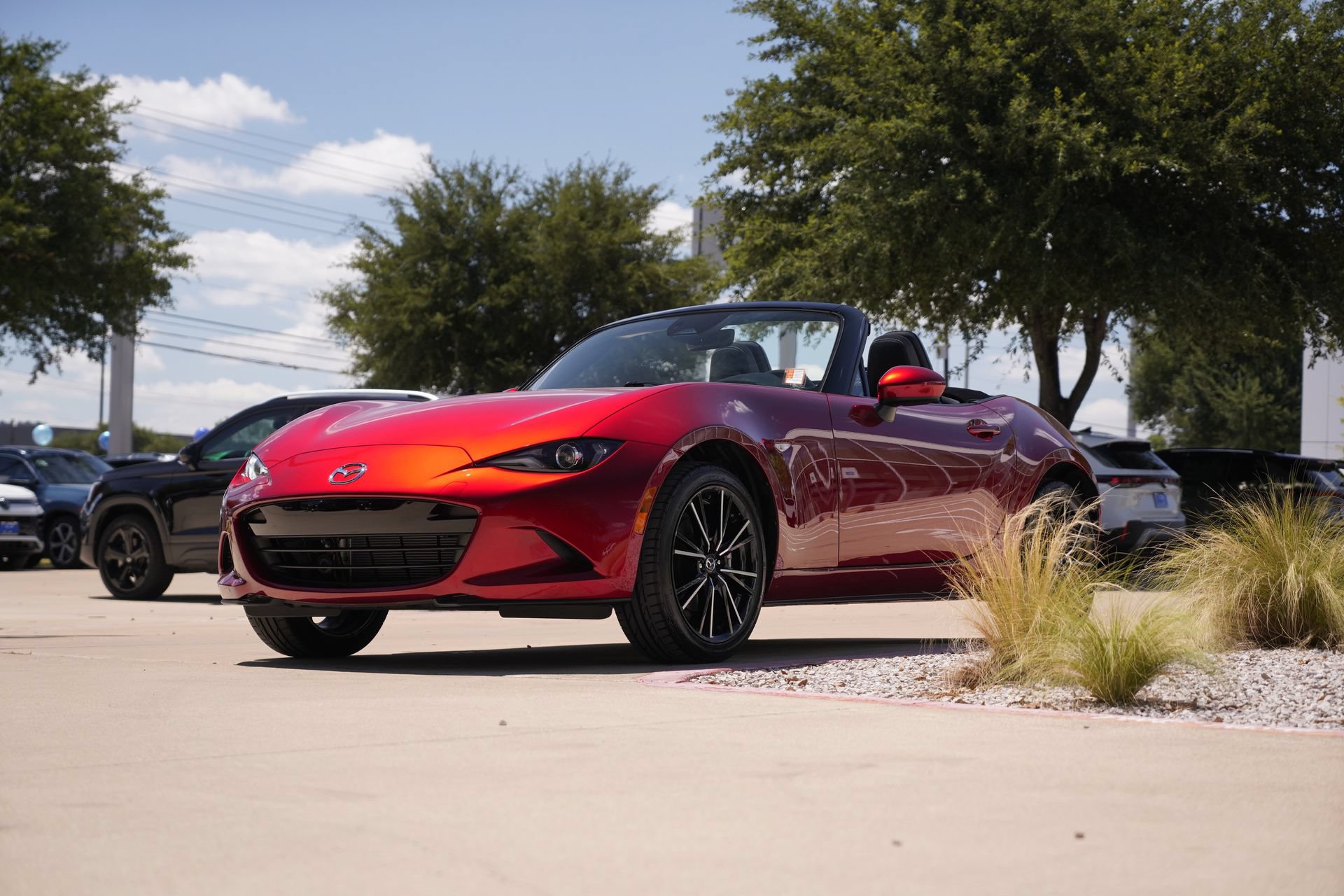Used 2025 MAZDA MX-5 Miata Grand Touring RWD image 7