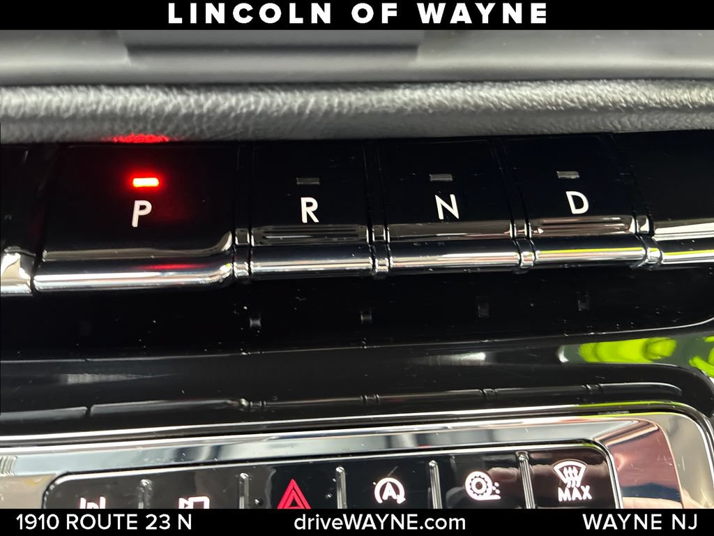 Certified 2024 Lincoln Corsair AWD w/ Equipment Group 101A image 21