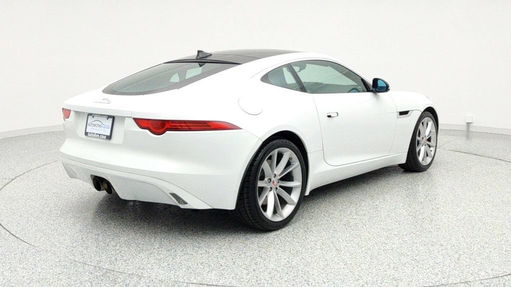 Used 2016 Jaguar F-TYPE S RWD image 5