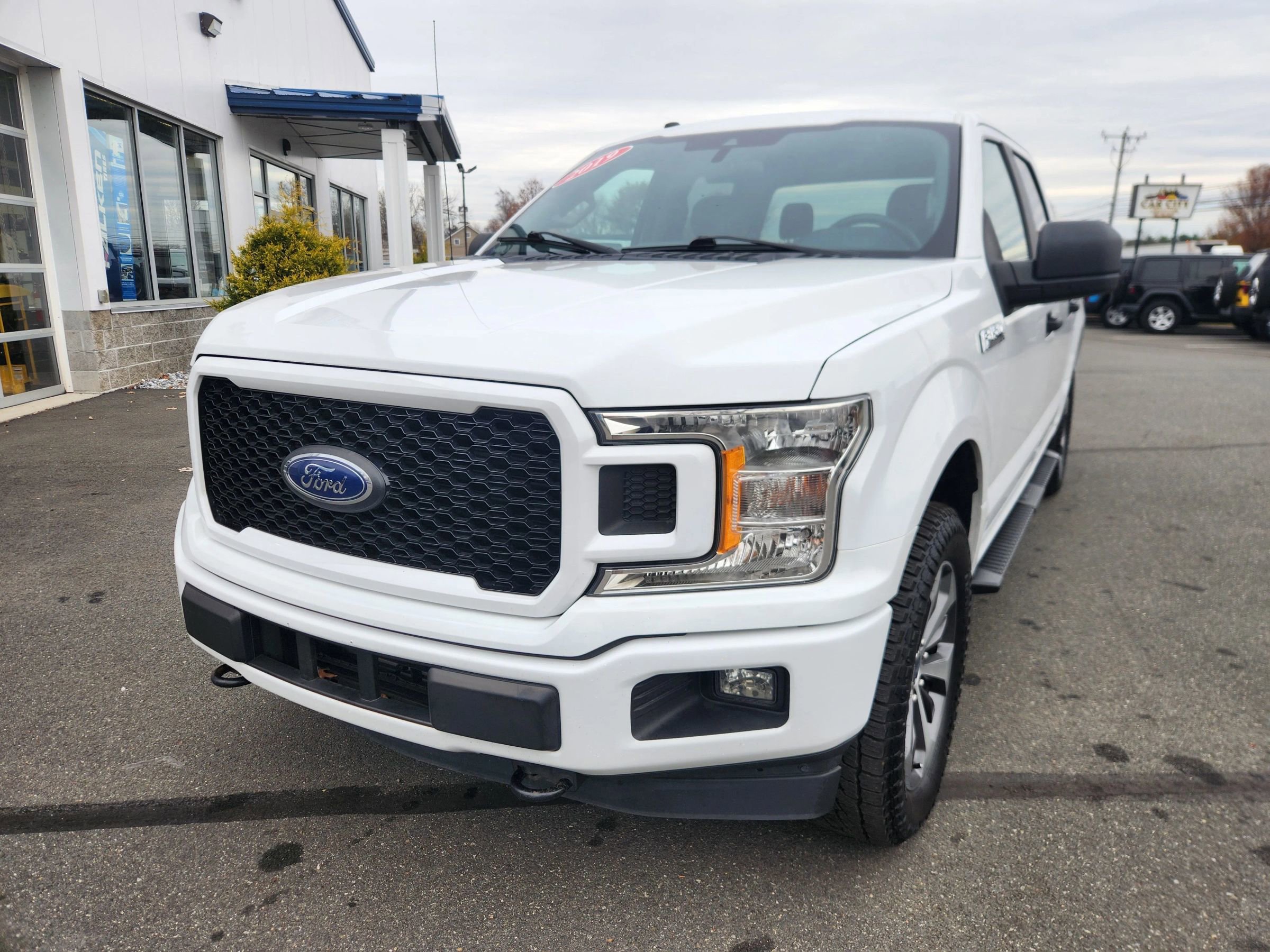 Used 2019 Ford F150 XL w/ Equipment Group 101A Mid image 4