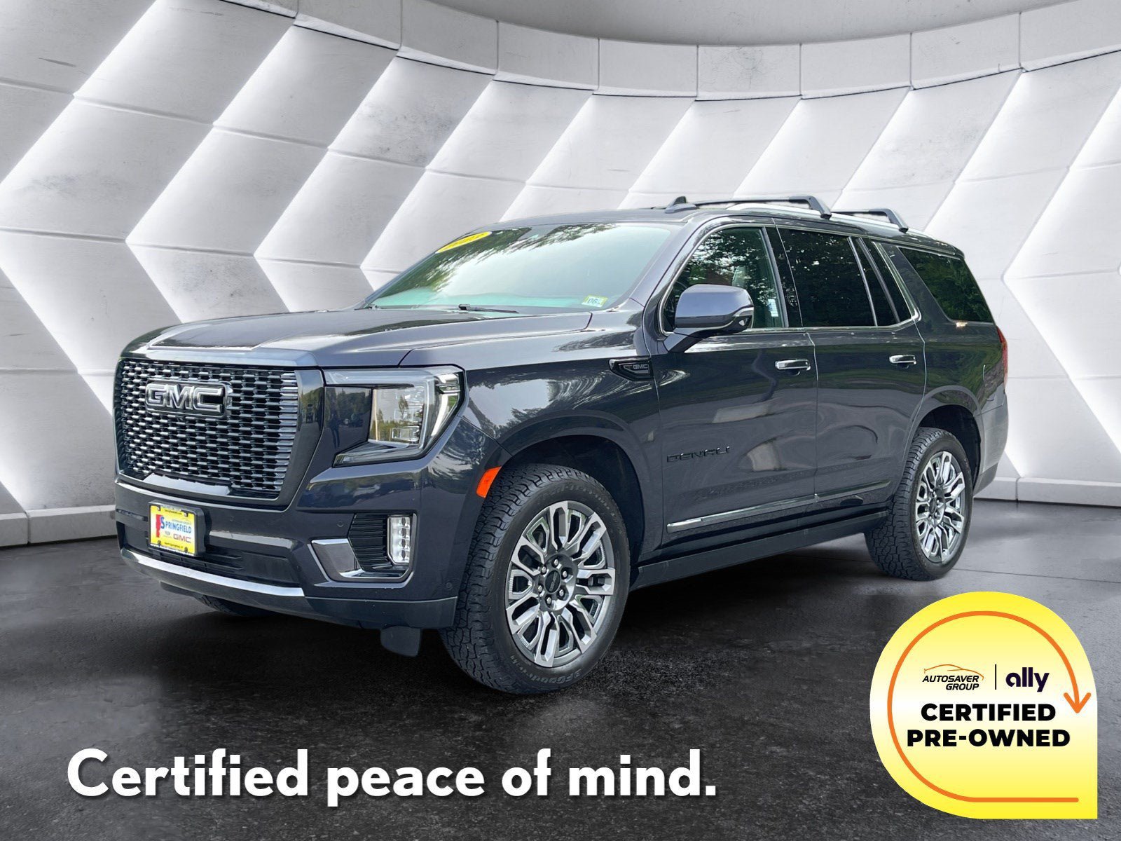 Used 2023 GMC Yukon Denali Ultimate w/ LPO, Floor Liner Package AWD/4WD image 1
