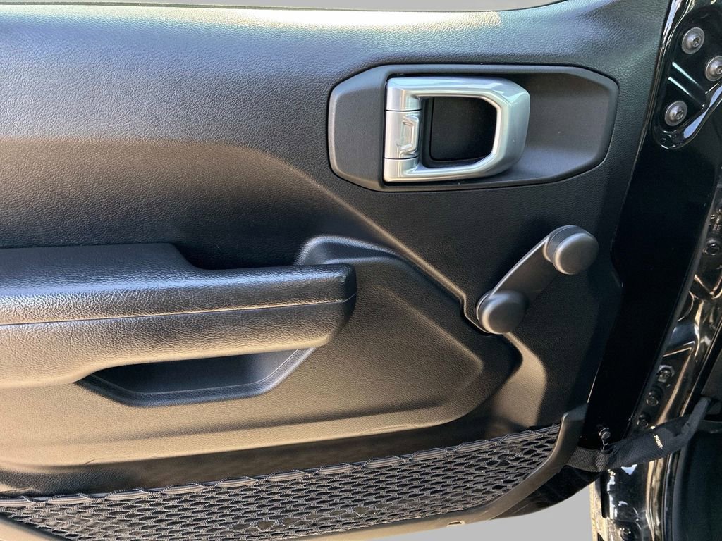 Used 2022 Jeep Wrangler Unlimited Sport image 18