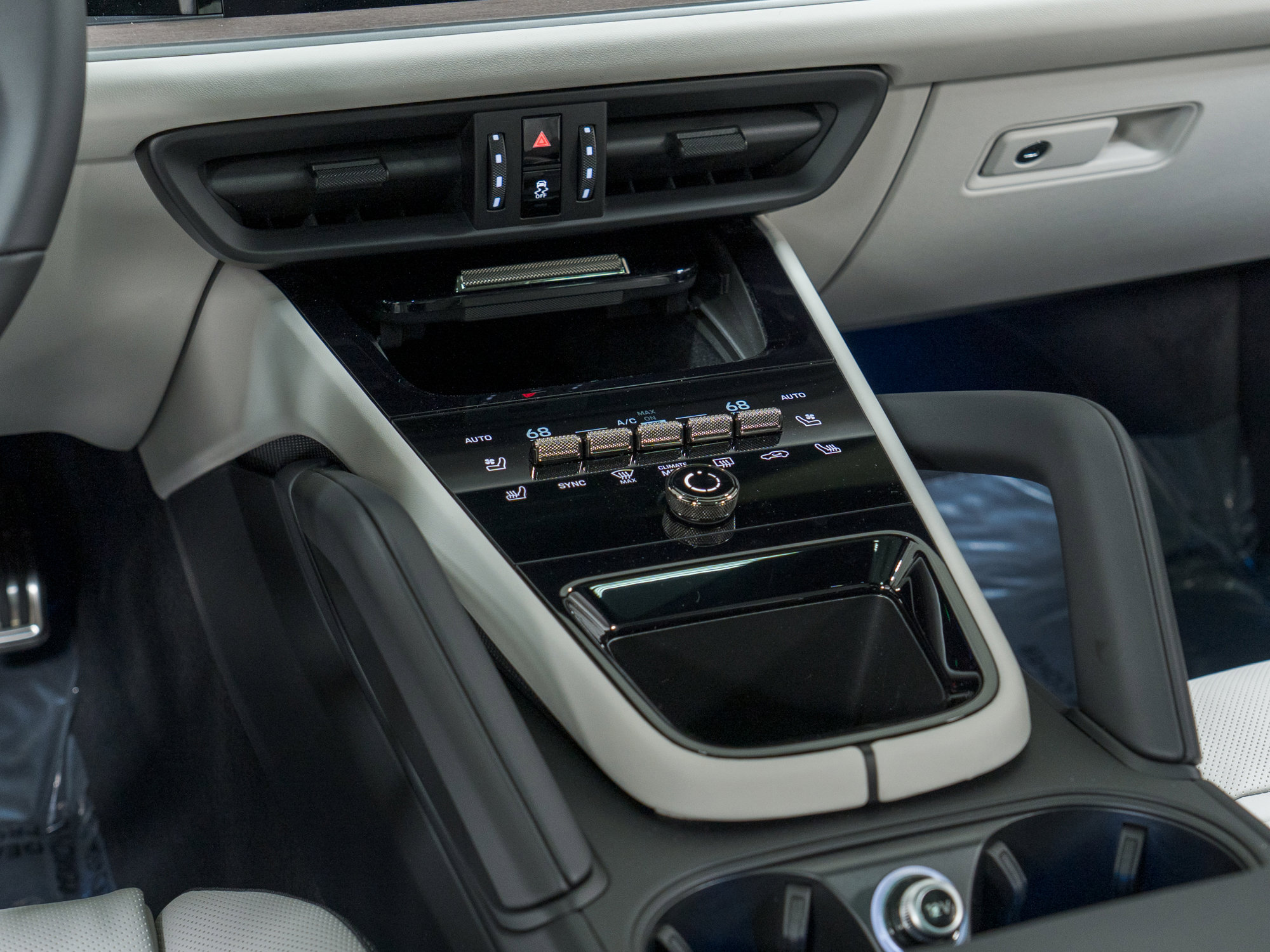 New 2026 Porsche Cayenne Turbo image 26