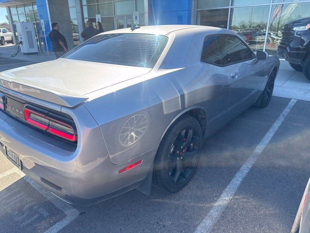 Used 2015 Dodge Challenger R/T Plus RWD image 4