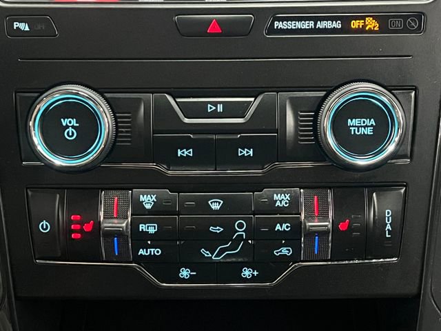 Used 2018 Ford Explorer XLT image 24
