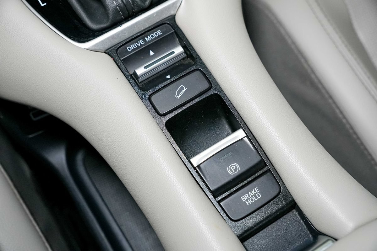 Used 2023 Honda HR-V EX-L image 24